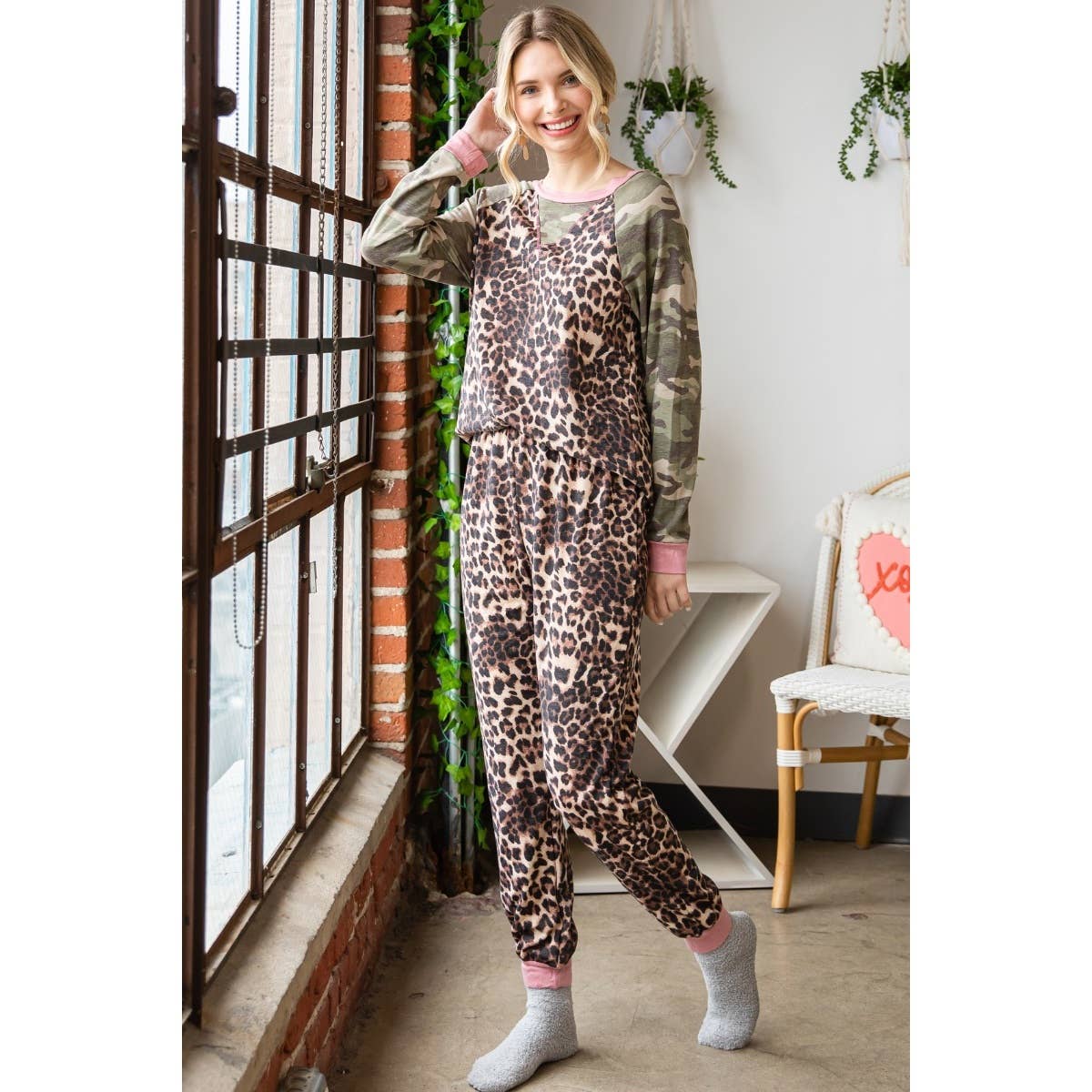 Camouflage Animal Mix Contrast Jogger Pants Set