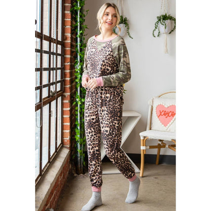 Camouflage Animal Mix Contrast Jogger Pants Set