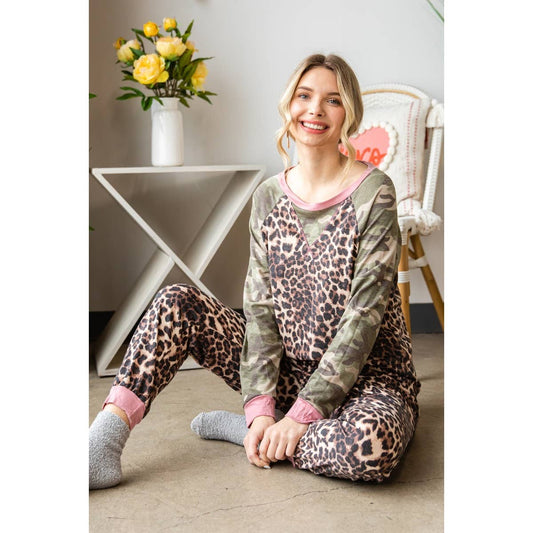 Camouflage Animal Mix Contrast Jogger Pants Set